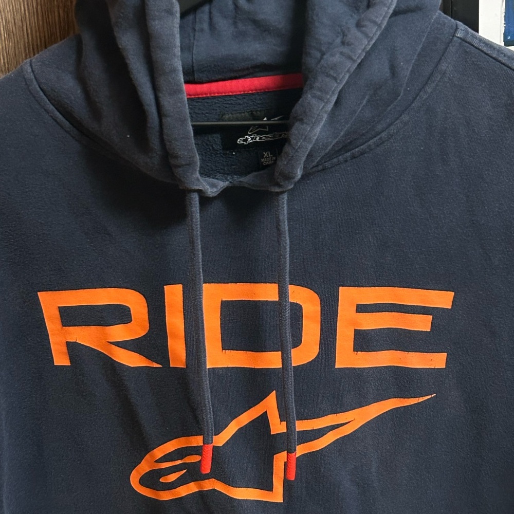 Alphastar Men's Navy Hoodie XL.